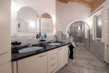 Amara Noir – Stilvolle Arbeitsräume