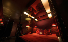✨ Luxury Champagne Bar & Fantasy Hotel – Scarlet Club is looking for Ladies ✨