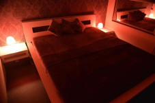 Schöne Zimmer / Appartements zu fairen Preisen für Frauen und TS!