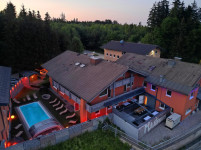 Mystic Gentleman’s Club – Spa & More