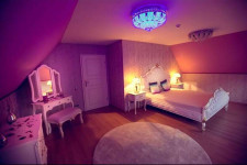 Schöne Zimmer / Appartements zu fairen Preisen für Frauen und TS!